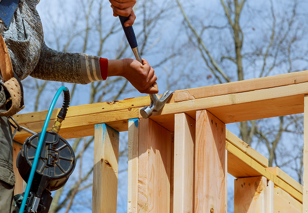 construction worker frame building